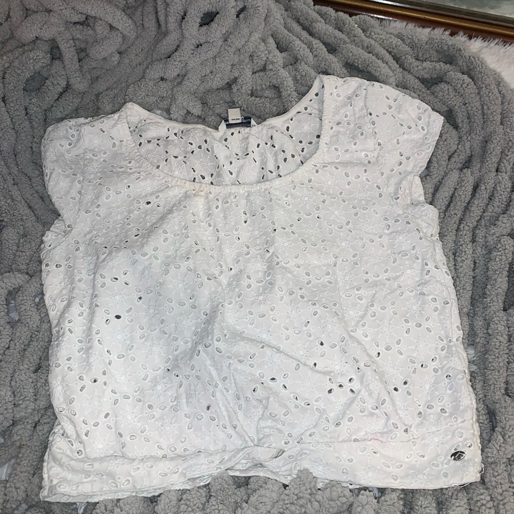 American eagle eyelet top